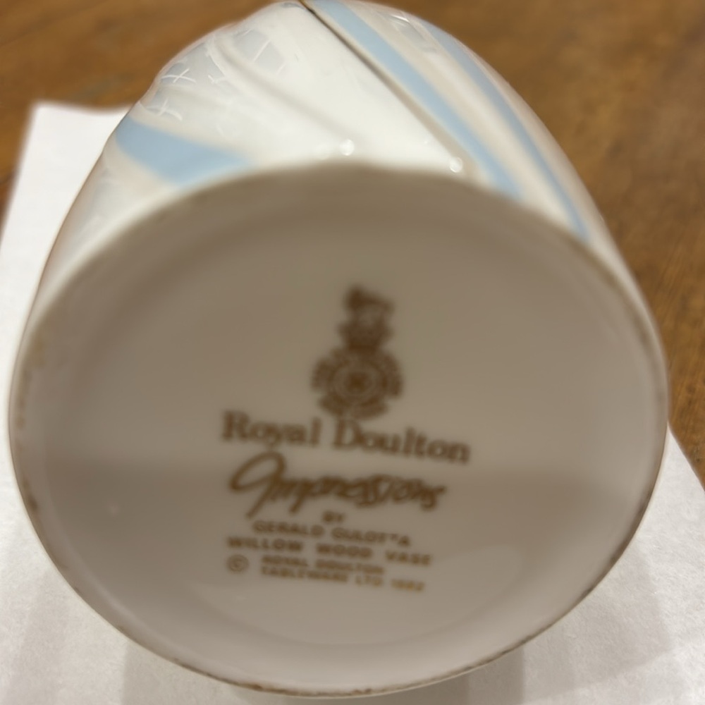 Royal Doulton Impressions by Gerald Gulotta Willow Wind‎ Bud Vase 1982 - Picture 4 of 5